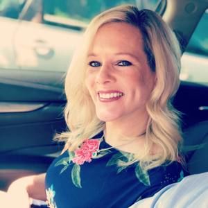 Meet your Posher, Angela